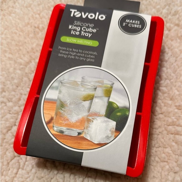 The Only Gift Worth Giving Wine Stoppers & Tovolo silicone king cube ice tray - Picture 12 of 13